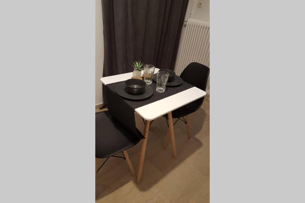Apartment In The Heart Of The City 5 Larissa Exteriör bild
